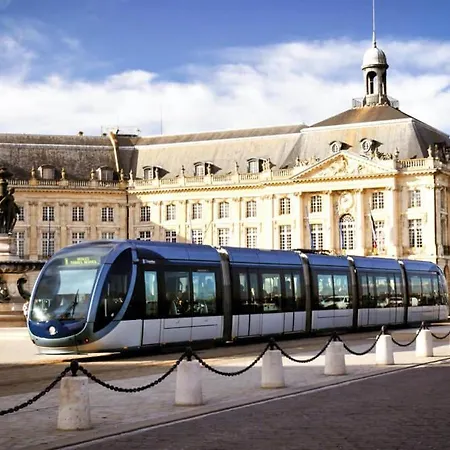 Appartement Duplex Au Coeur De Bordeaux, Quartier Saint Michel.